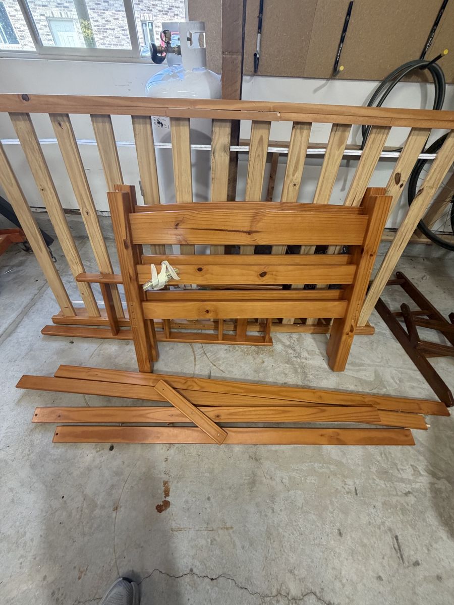 Bunk bed twin