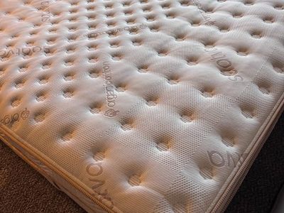Saatva Classic Mattress, Luxury Firm, 14.5", King, Like New, Perfect Condition