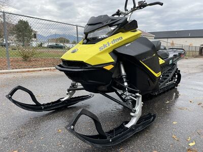 2017 Skidoo Summit Gen 4 850 154x3 Excellent GTG