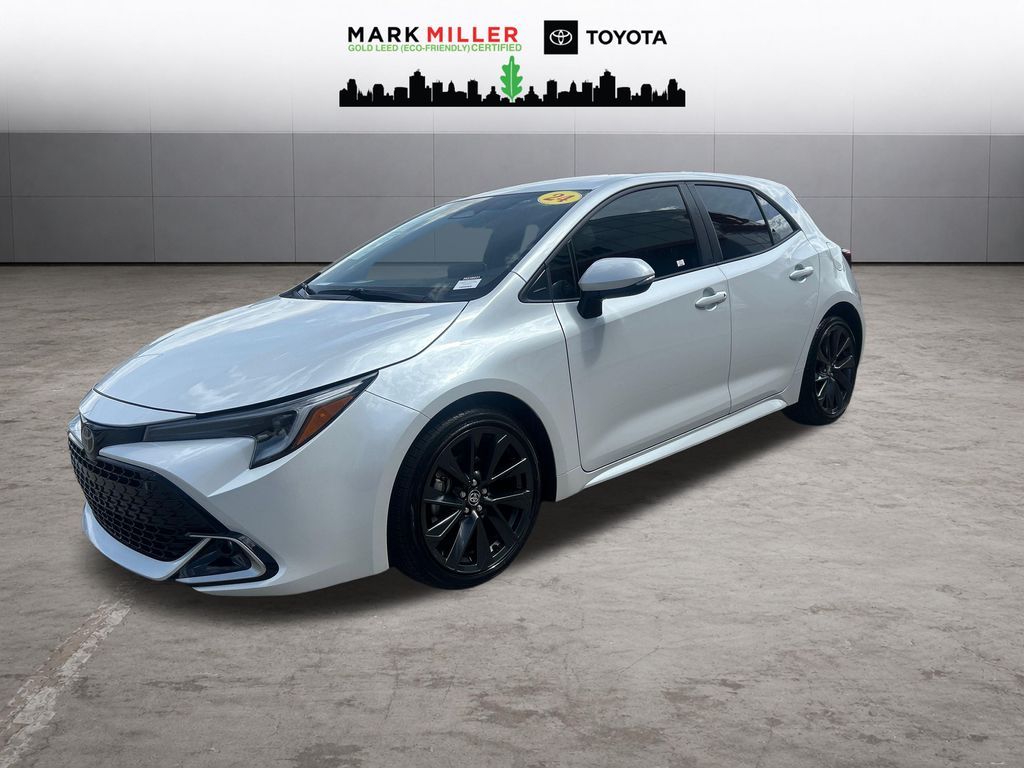 2024 Toyota Corolla Hatchback XSE