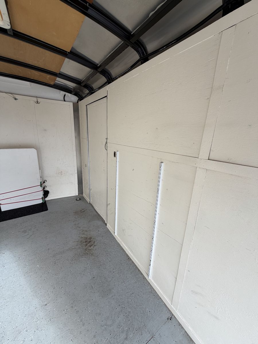 Main image 8