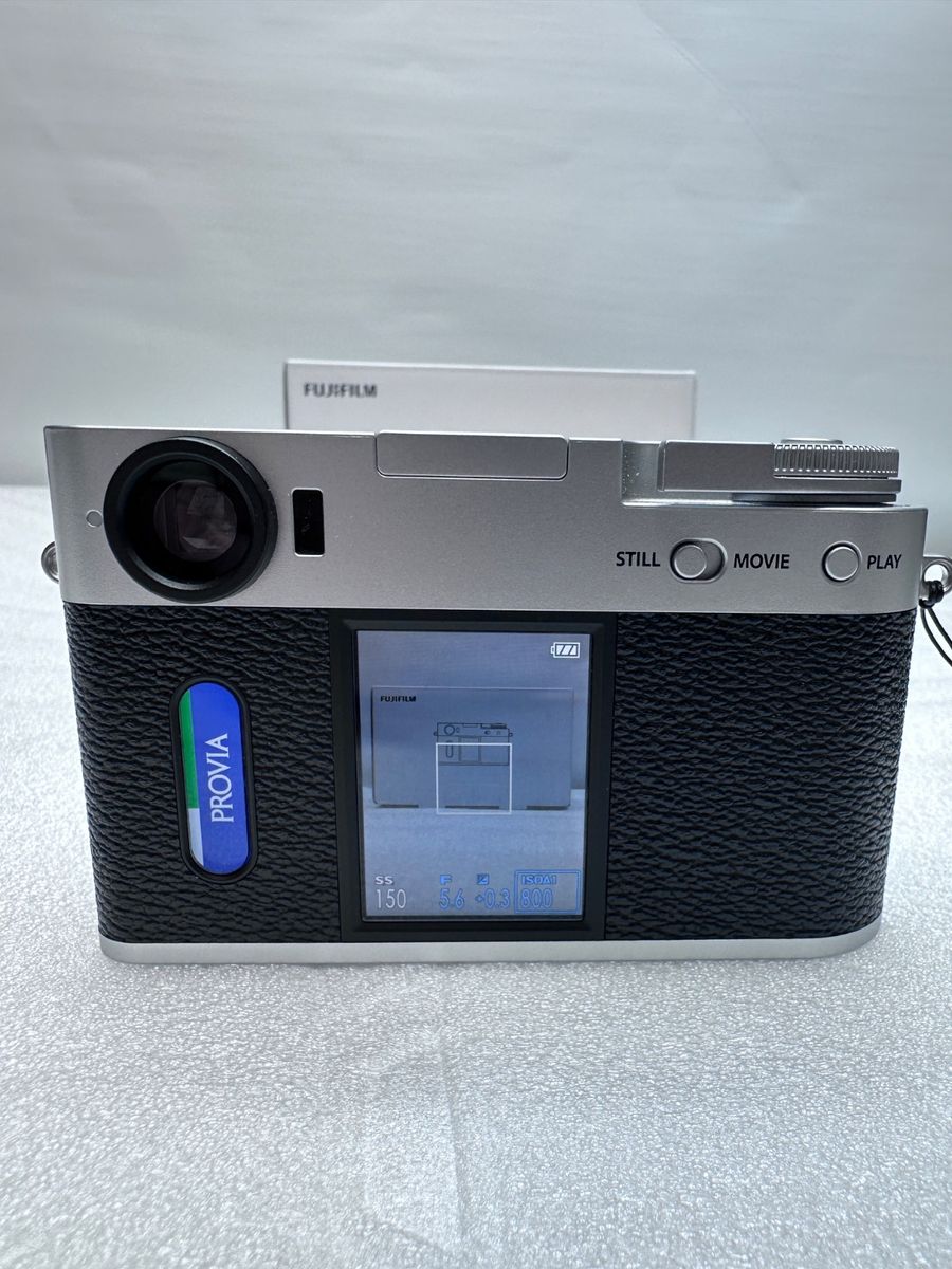 Main image 3