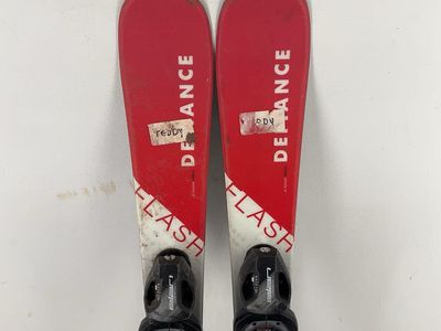Defiance Flash 100 w/ Elan 4.5 Demo Bindings
