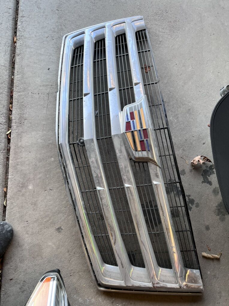Cadillac Escalade Grill