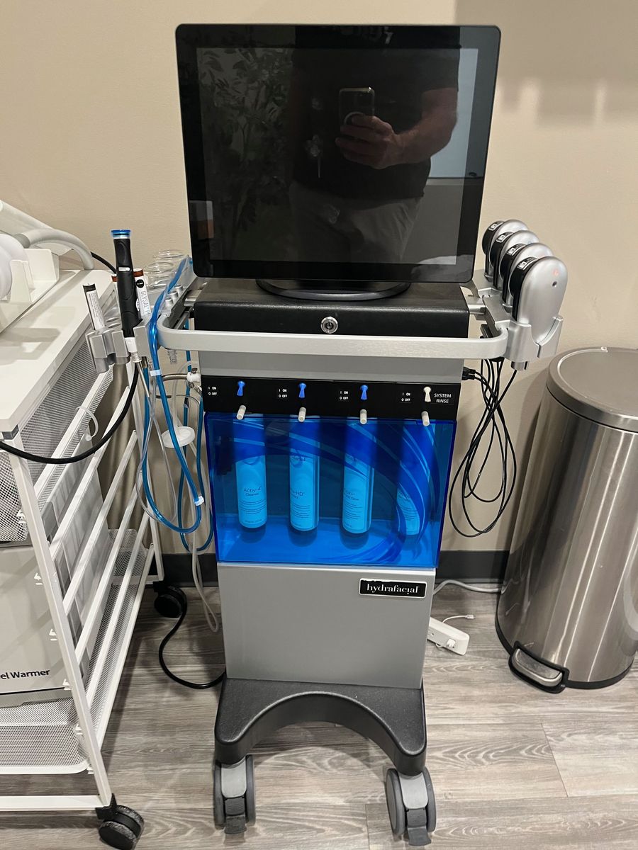 HydraFacial MD Elite System Medical Spa Esthetician Facial Machine