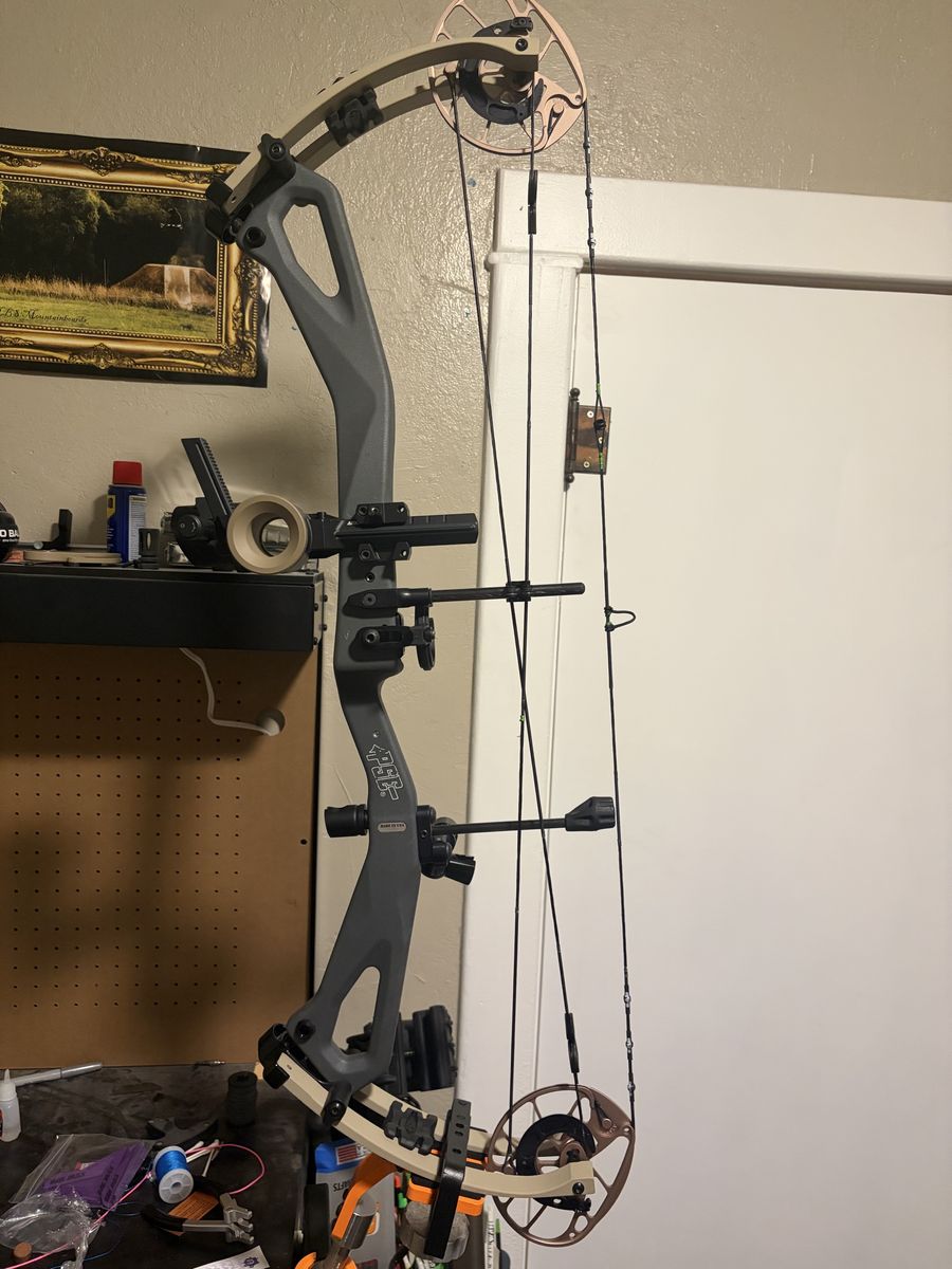 Left hand PSE Mach 34 80 pound limbs