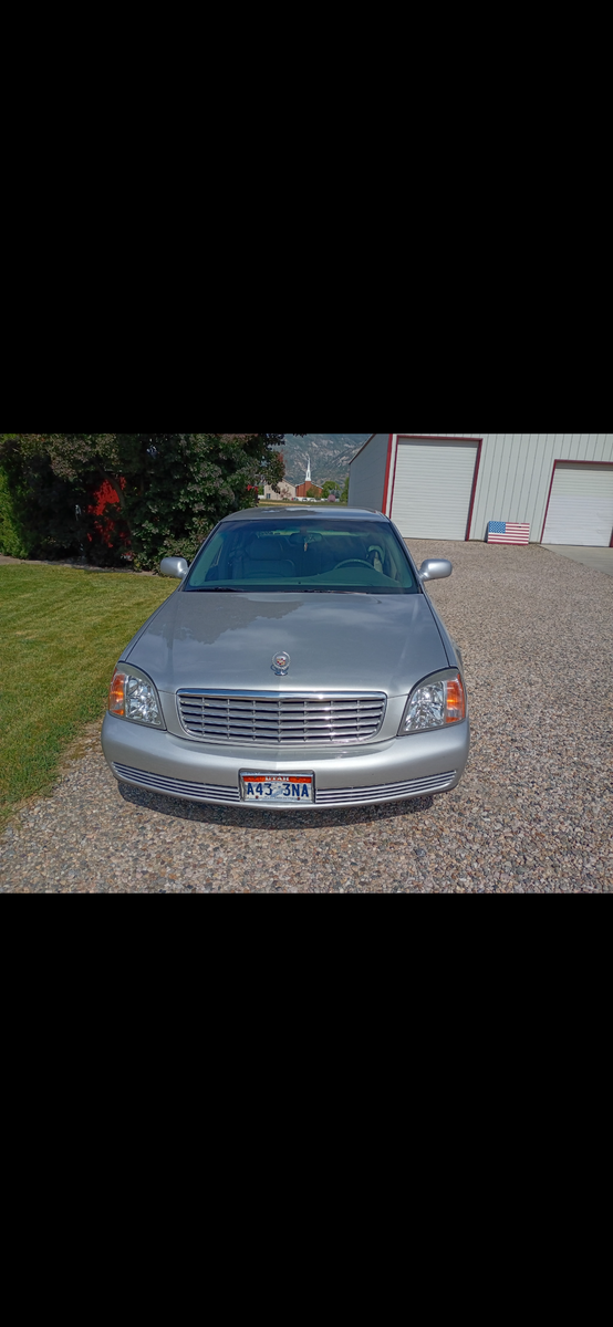 2001 Cadillac DeVille Base