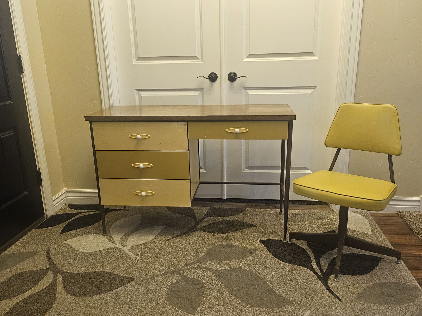 Early 60's Vintage/Retro Desk and Chair