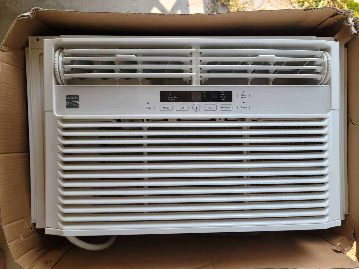 Air Conditioner, Kenmore 8000 BTU single room