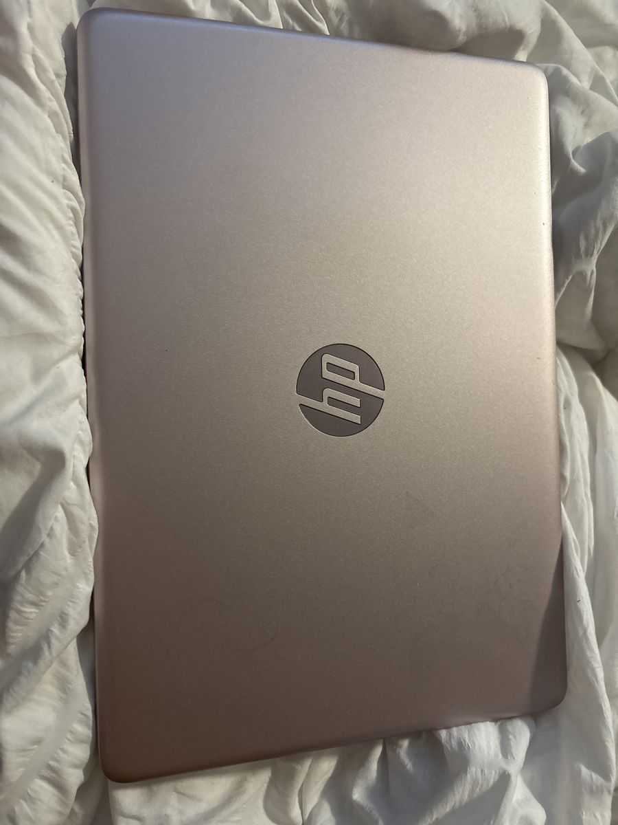 HP Laptop - Rose Gold/Pink - Used - Great Condition