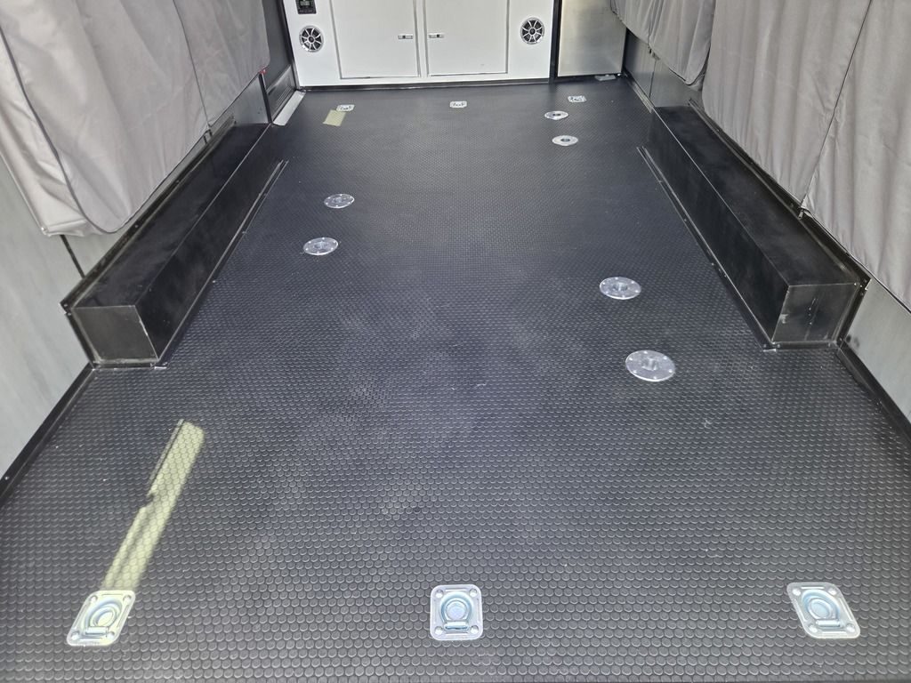 Main image 36