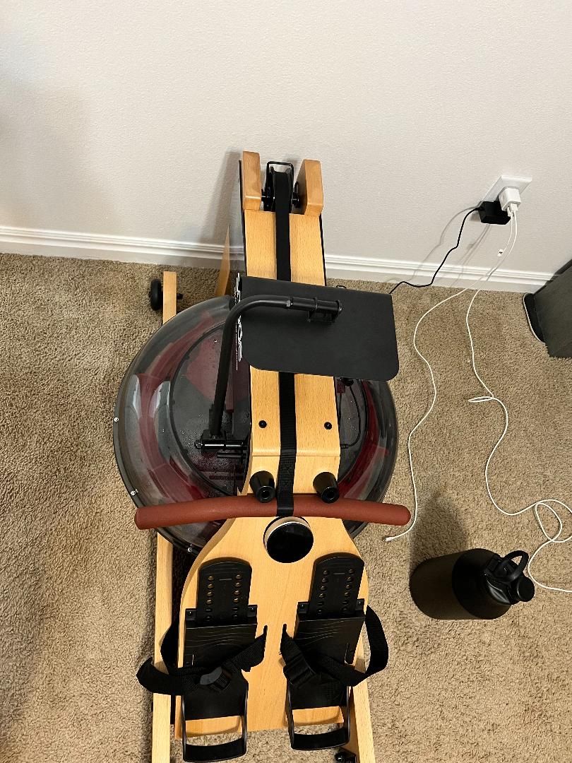 Rower - water and digital resistance