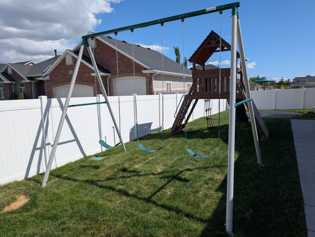 Brand New - Heavy Duty Swing Set with 3 Belt Swings