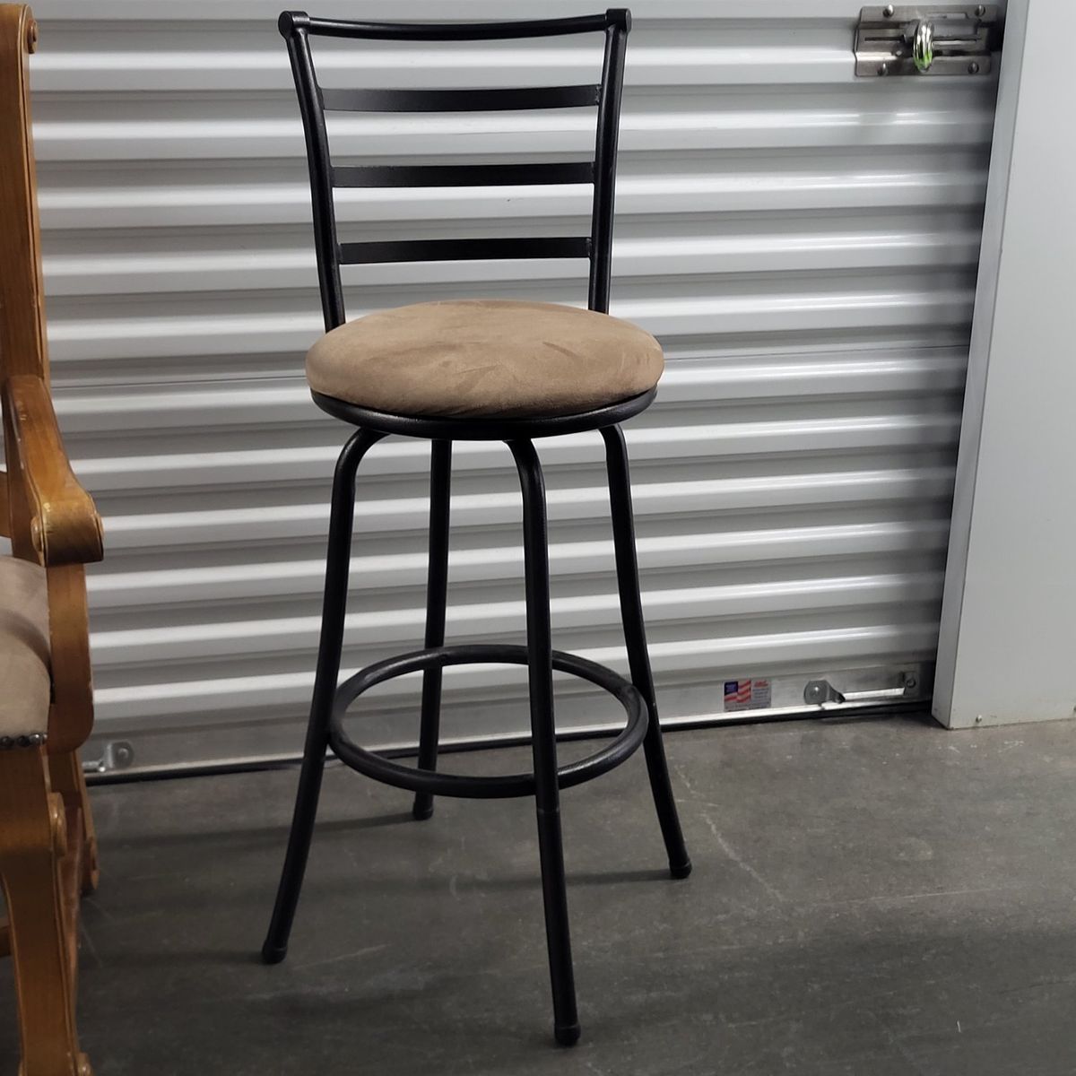 3 Metal Frame Bar Stool with Swivel Seat - Brown Cushion, Black Frame