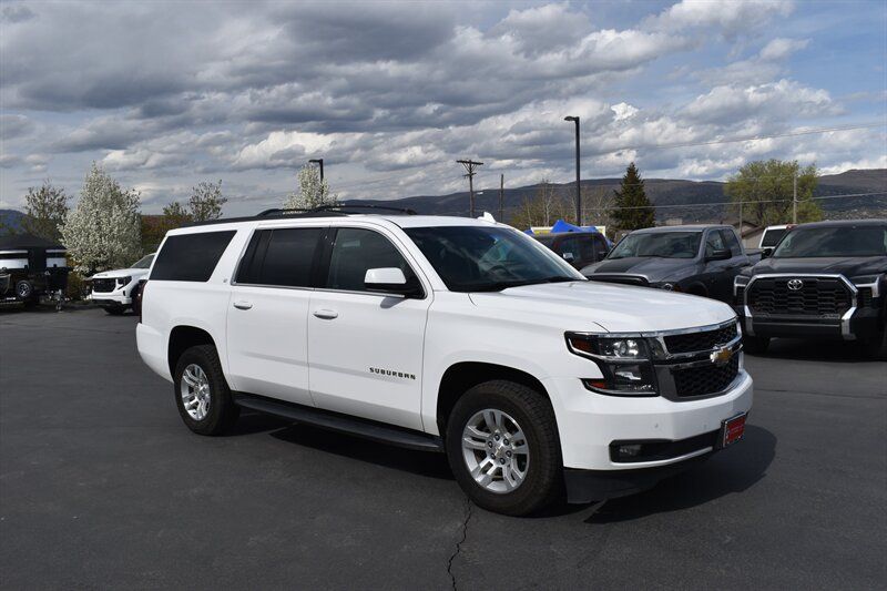 2020 CHEVROLET SUBURBAN LT