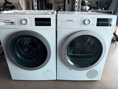 Bosh 500 Series Compact Washer & Dryer Set!
