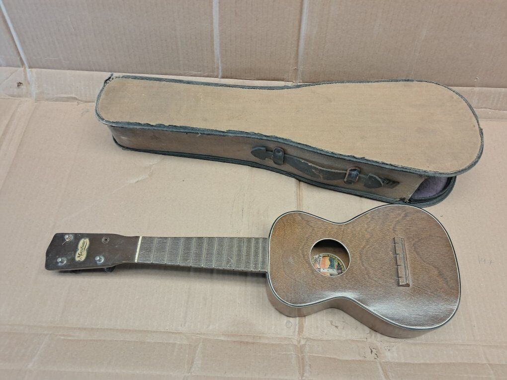 Vintage Bruno ukulele