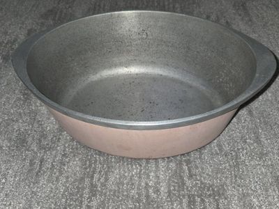 Vintage Vintage Club Aluminum Pink Oval Dutch Oven Roasting Pan Base