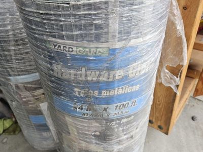 Yard Gard Hardware Cloth Galvanized Wire Mesh Fence Roll 24 in x 100 ft 1/2 in Mesh