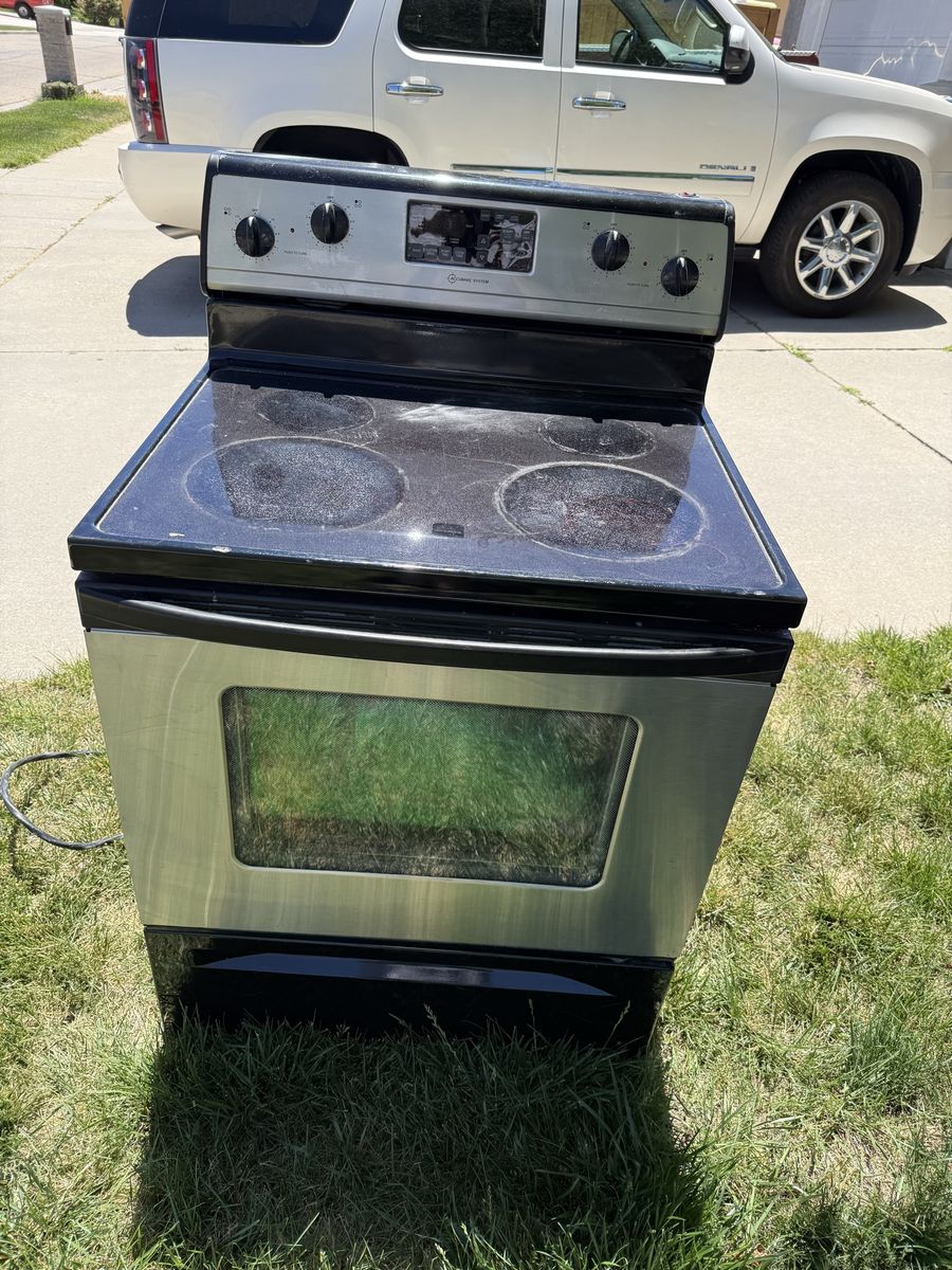 FREE Whirlpool Range