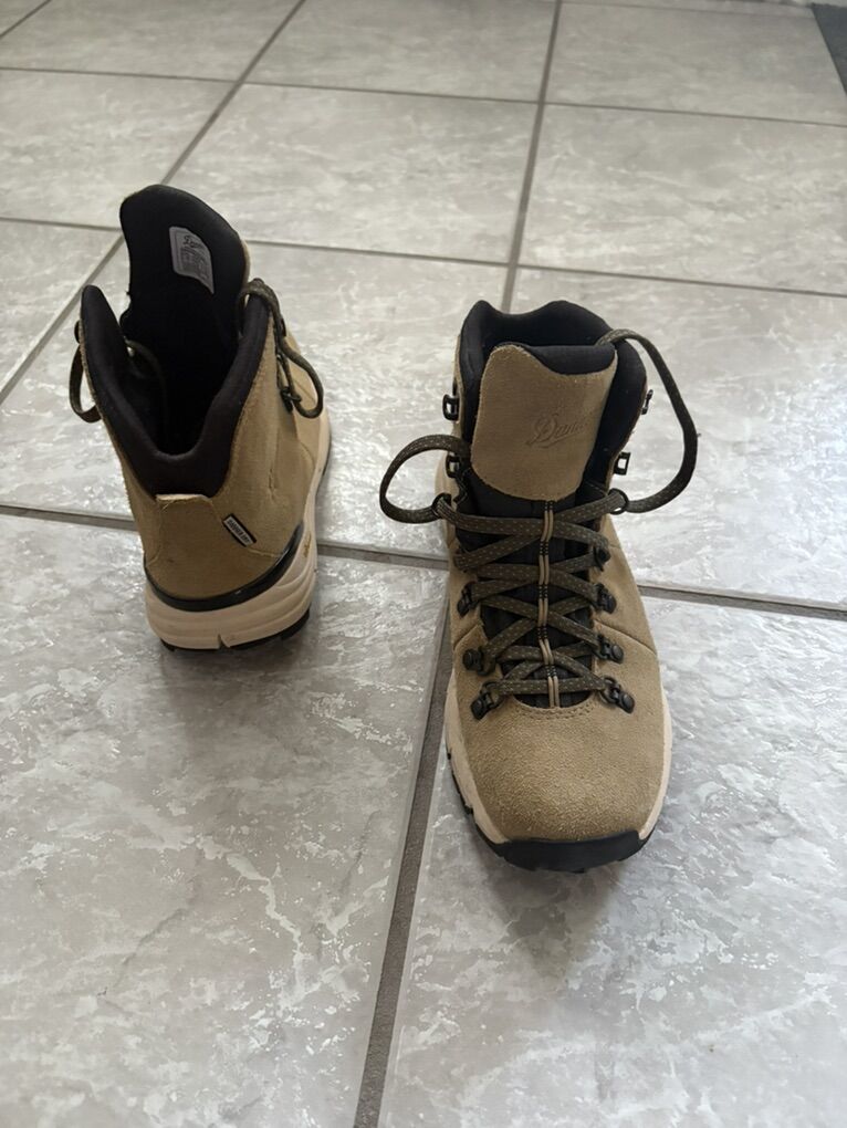 Danner hiking Boots 9