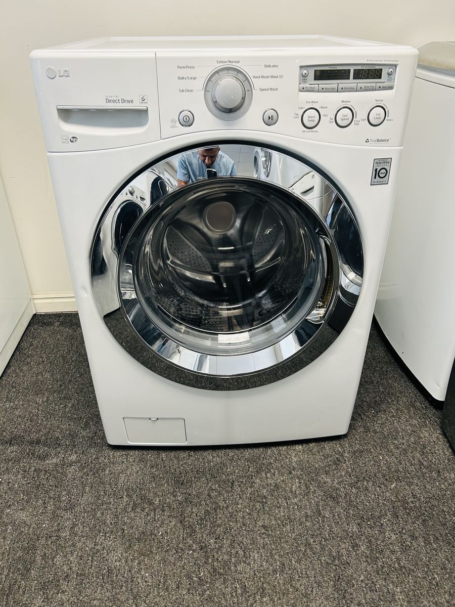 LG 4.5 cu ft capacity washing machine