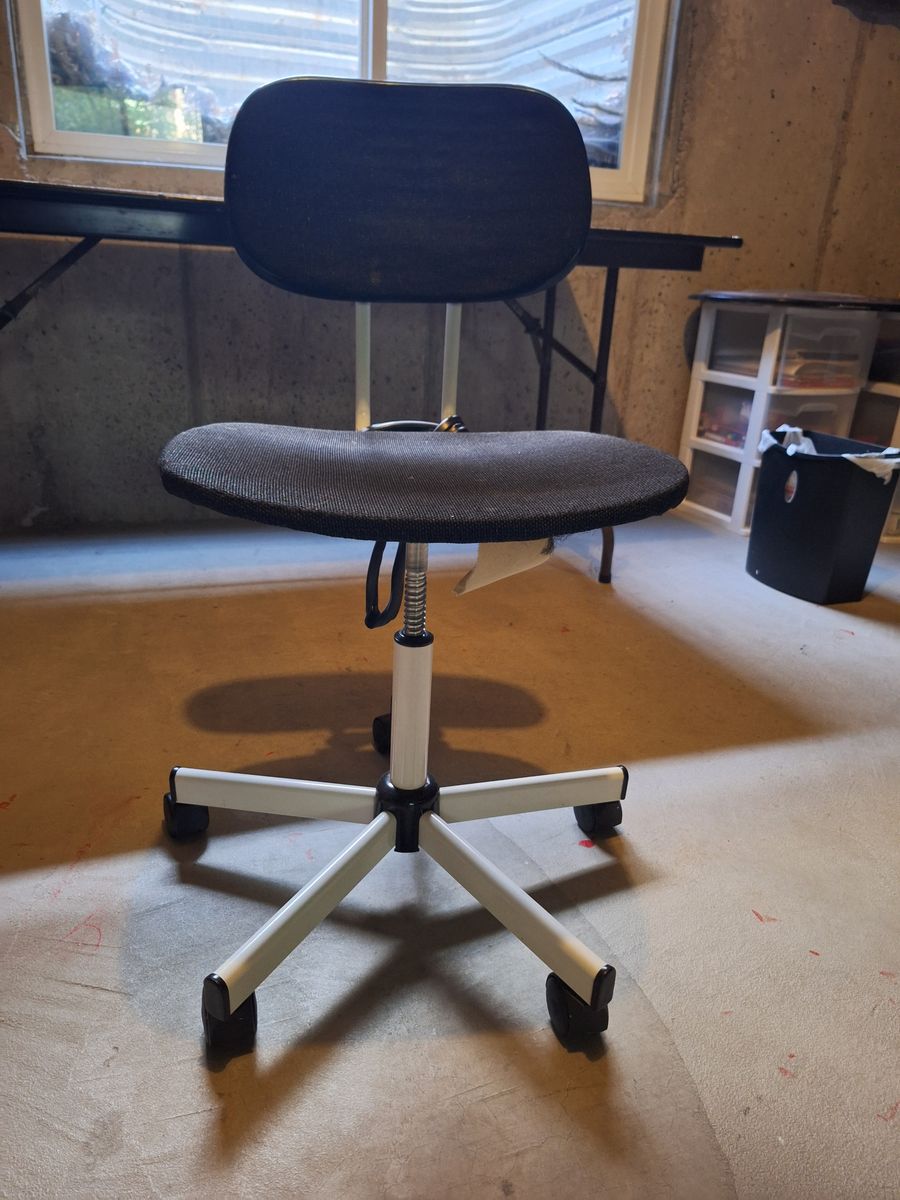 Computer chair