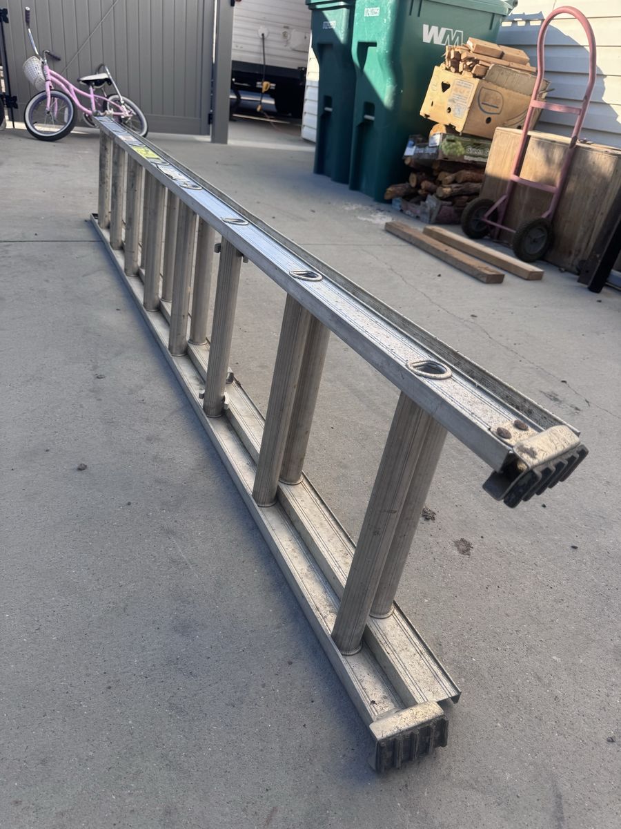 16 ft. Aluminum Extension Ladder
