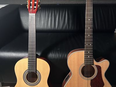 Classical Beginner Guitar And Capo
