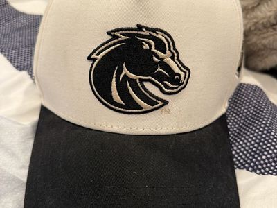 Boise State Broncos Embroidered Two-Tone Strapback Hat Off-White/Black
