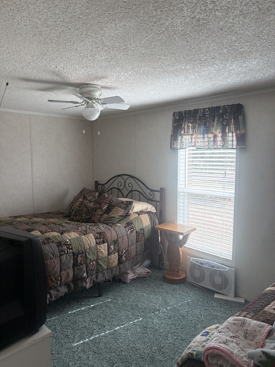 Main image 12