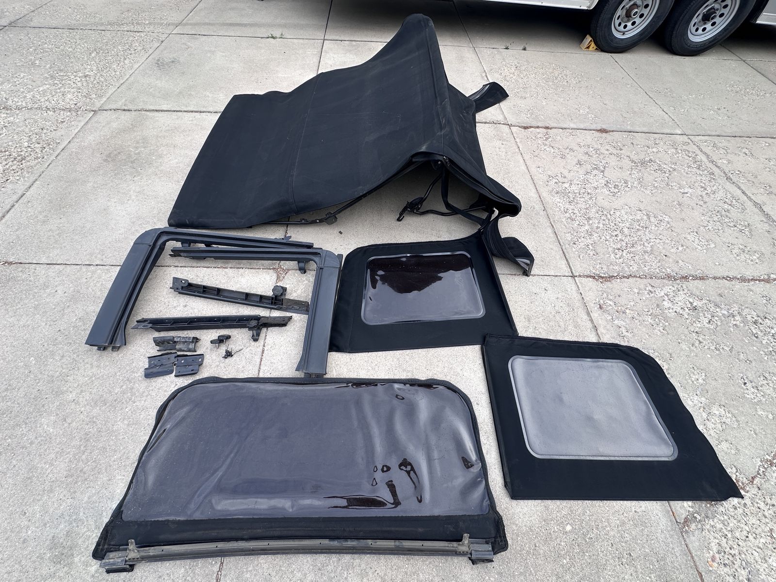 Twill Jeep Wrangler JKU Soft Top with Windows and all Mounting Hardware