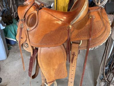 Vintage Adult Leather Saddle