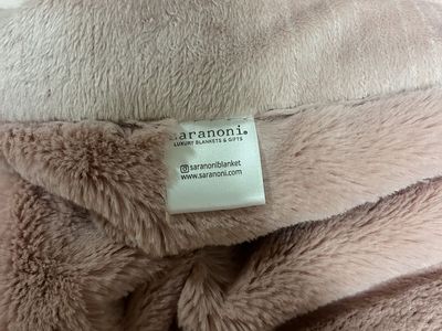 Saranoni XL Valentine's Blanket