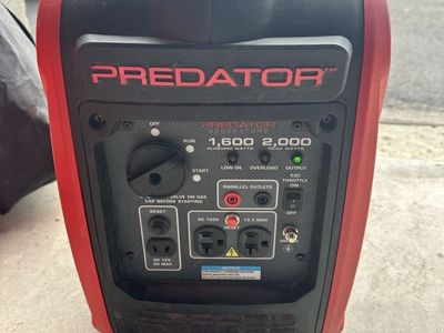 Predator 2000W Inverter Generator