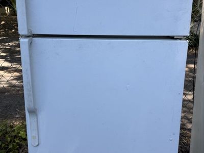 GE White Top Freezer Refrigerator - Used Appliance