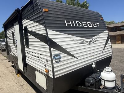 Keystone hideout 2020 20ft