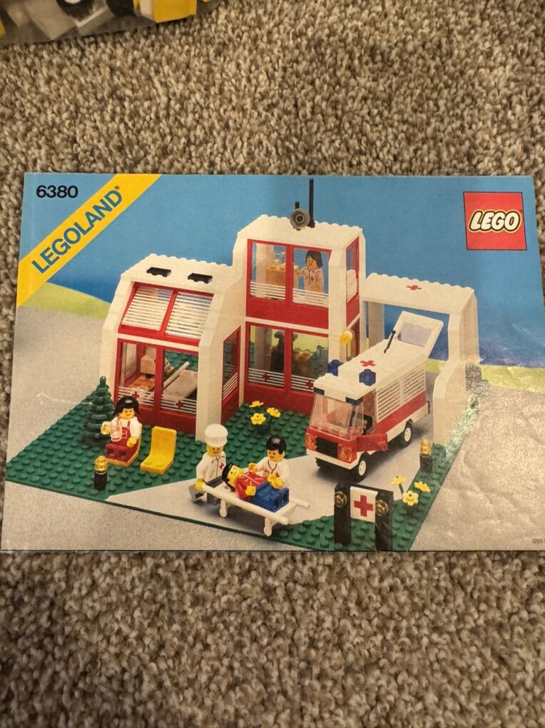 Lego Hospital Set  Antique