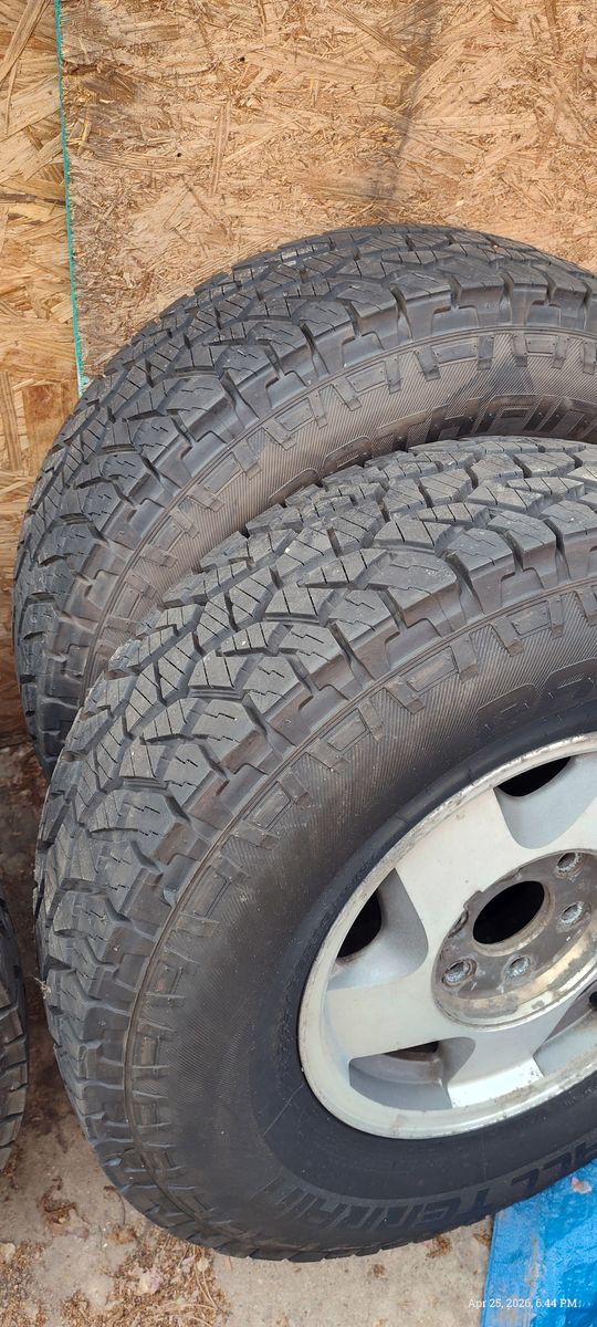 New 60,000 mile pathfinder tires