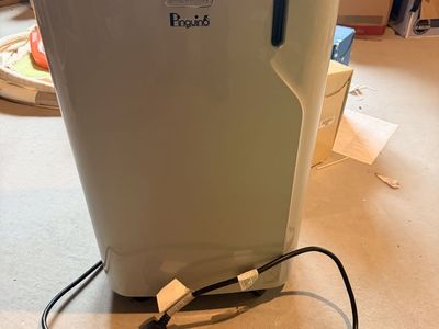 Delonghi 6900 BTU A/C Portable AC