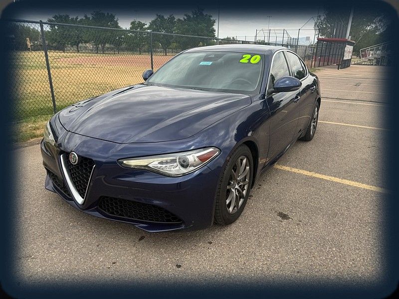 2020 Alfa Romeo Giulia Base