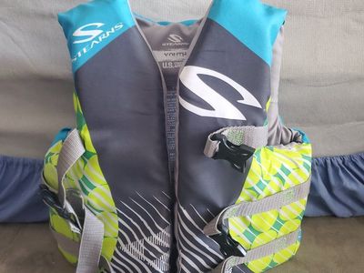 youth life vest
