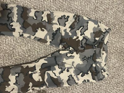 New KUIU Attack Hunting Pants Vias Camo Size 34 Tall