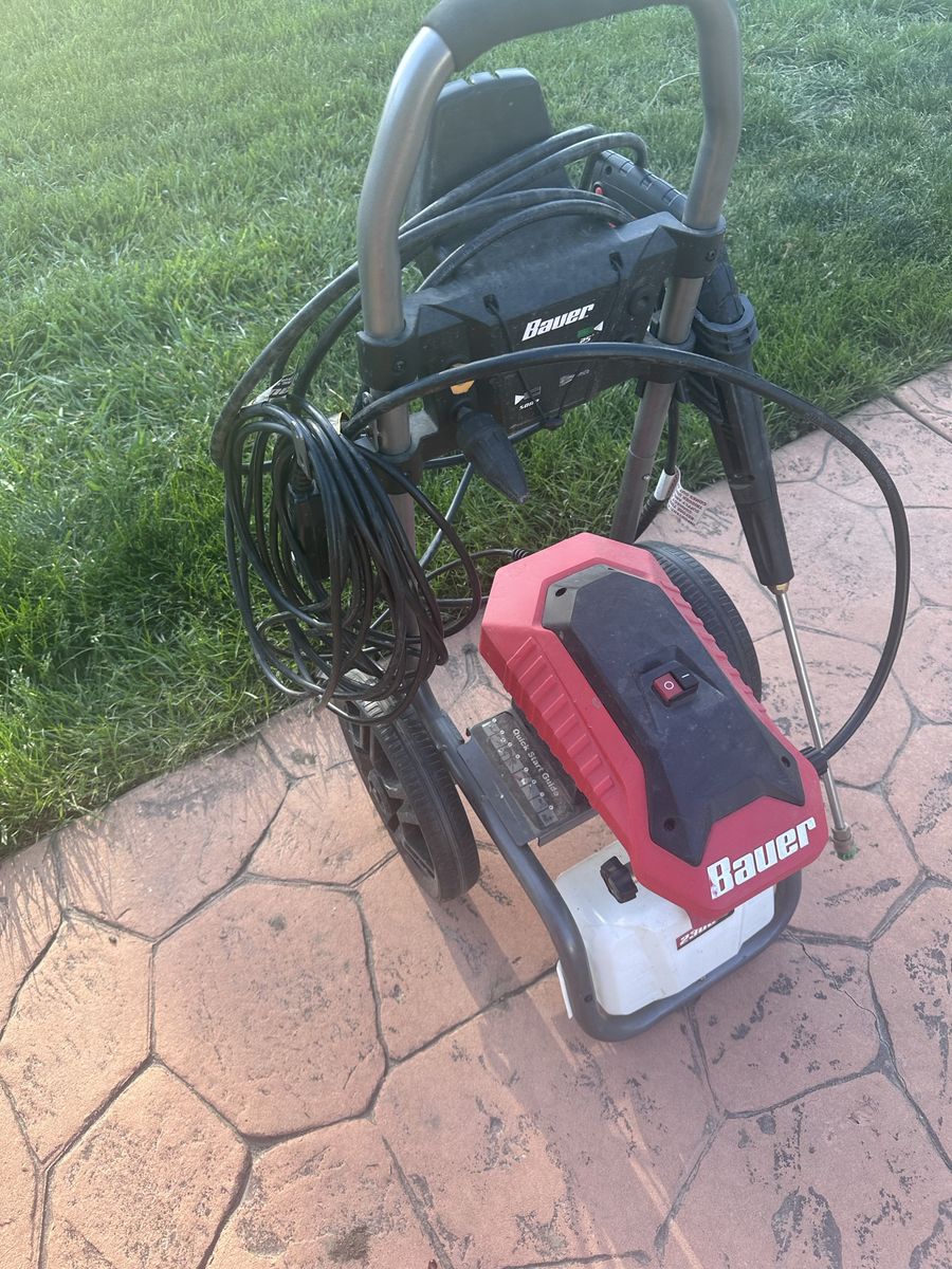 Bauer 2300psi pressure washer