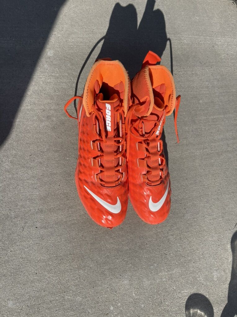 Cleats, Size 10