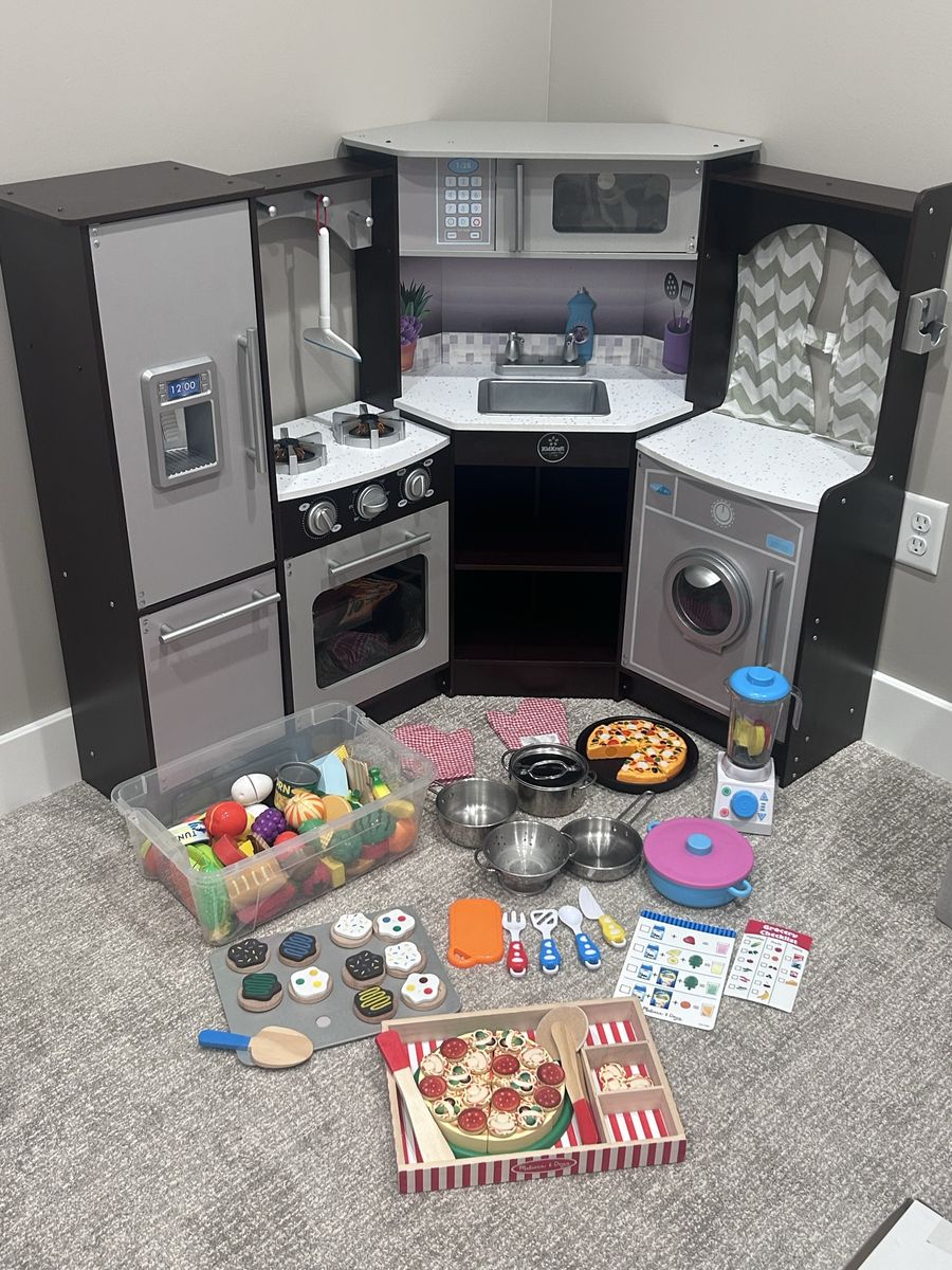 KidKraft Corner Play Kitchen Set with Accessories - Oven, Fridge, Washer & Food Toys