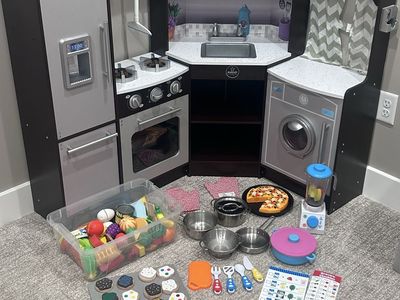 KidKraft Corner Play Kitchen Set with Accessories - Oven, Fridge, Washer & Food Toys