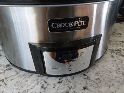 Crock-Pot Digital Stainless Steel Slow Cooker with Programmable Timer