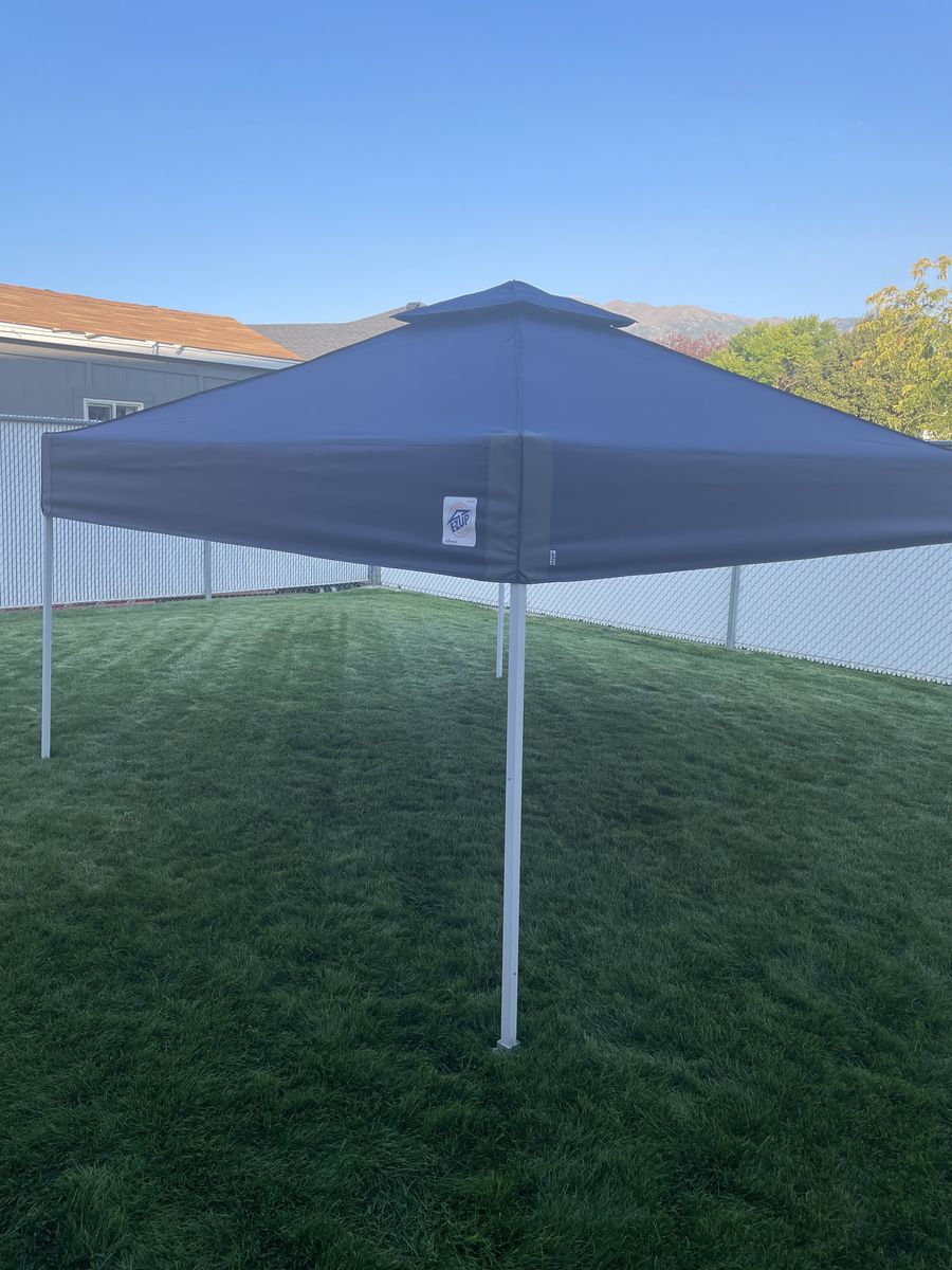 EZ-UP  10x10 Canopy
