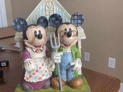 Disney Enesco Jim Shore Mickey And Minnie